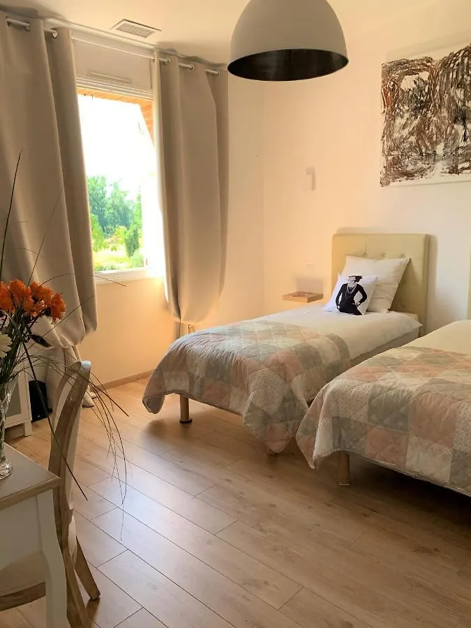 Gasthof Manoir De La Gravette, Manoir Et Table D'Hotes Montauban