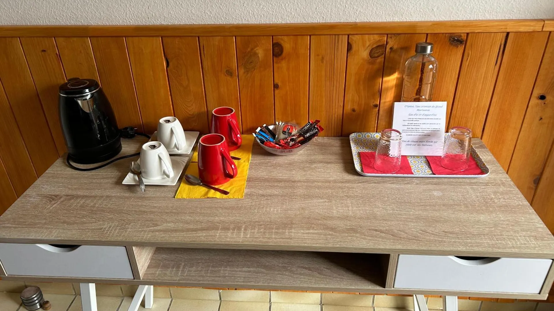 Manoir De La Gravette, Manoir Et Table D'Hotes Montauban Gasthof