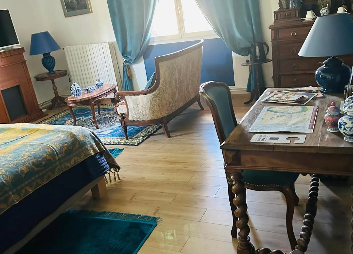 Gasthof Manoir De La Gravette, Manoir Et Table D'Hotes Montauban